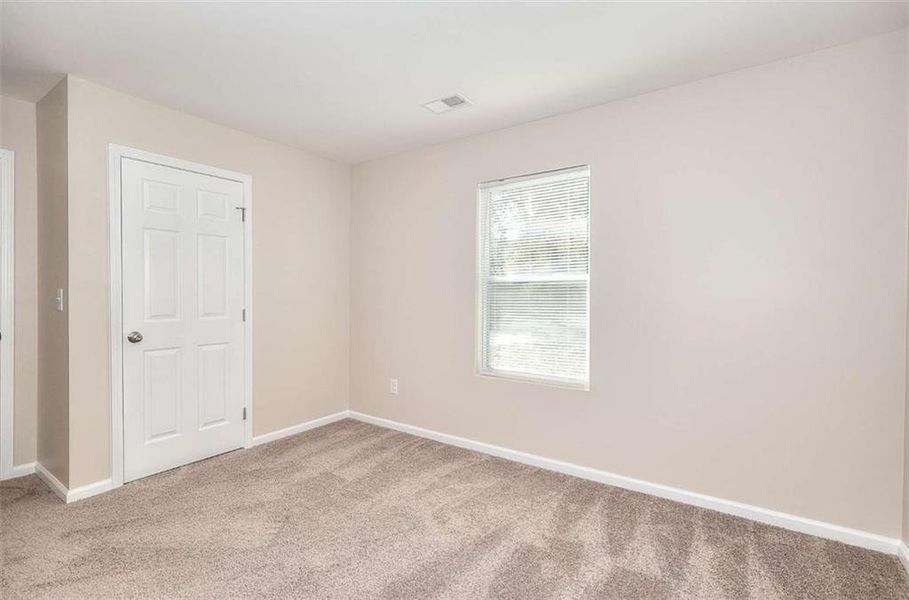 Spacious, unfurnished interior of a new home in , Monroe (Image 25).