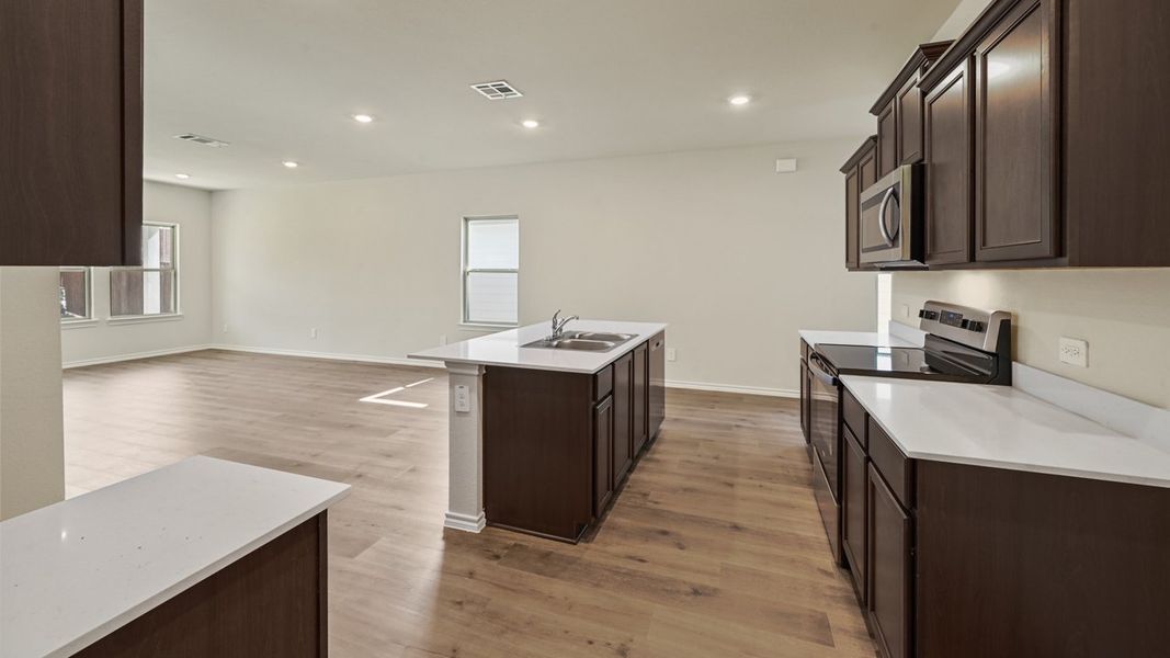 Furnished interior view inside a new home in Northspur, Terrell (Image 9).