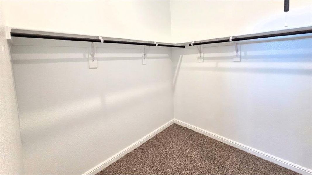 Spacious, unfurnished interior of a new home in Vista Point, Grandview (Image 9).