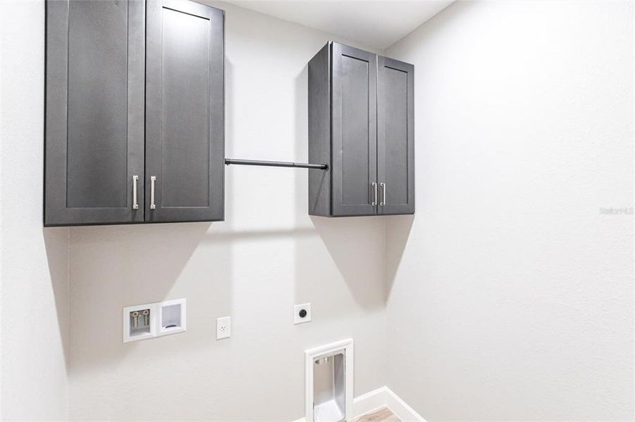 Furnished interior view inside a new home in , Cape Coral (Image 12).