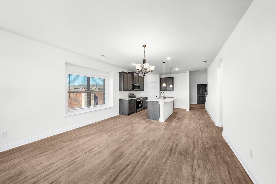 Spacious, unfurnished interior of a new home in Summerwood, Red Oak (Image 11).