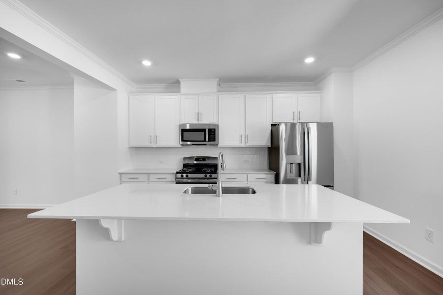 SUN_Stoneriver_Pic_Bradley_Kitchen_3of7 SUN_Stoneriver_Pic_Bradley_Kitchen_3of7