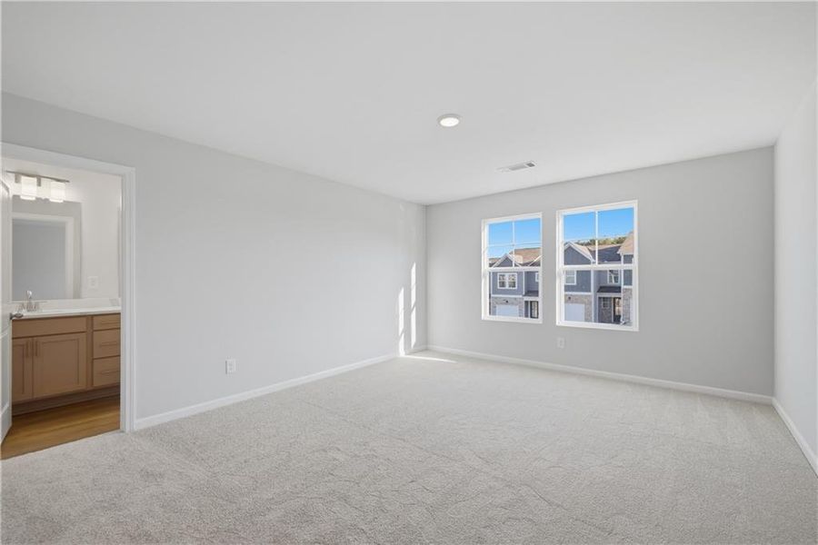 Spacious, unfurnished interior of a new home in Stegall Village, Emerson (Image 10).