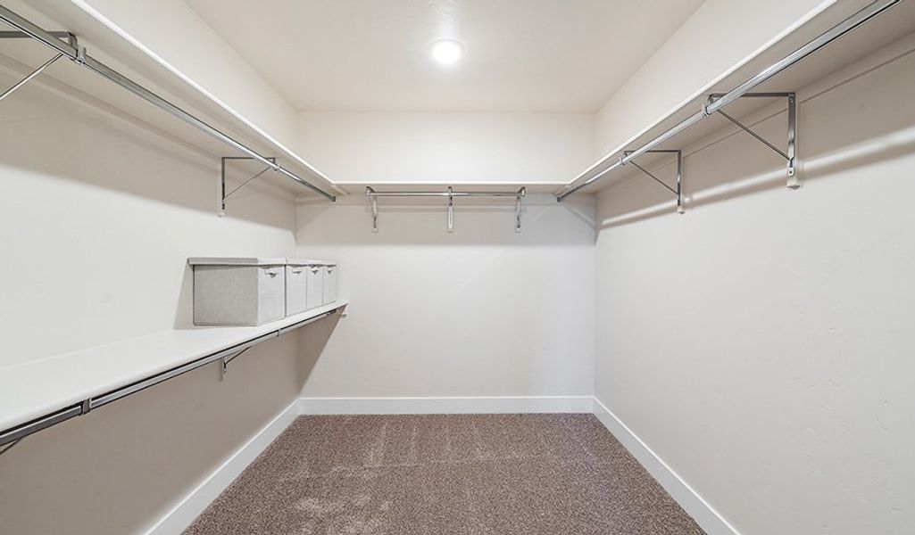 Hemingway-B721-Timberline Closet