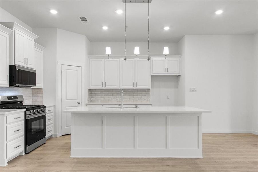 011-2821ConcordDrive-Wylie-TX-75098-Kitchen.jpg-SMALL 011-2821ConcordDrive-Wylie-TX-75098-Kitchen.jpg-SMALL