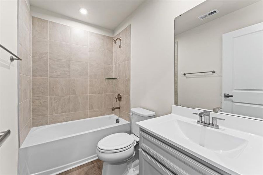 Furnished interior view inside a new home in Ashmore Square, Charlotte (Image 10). Furnished interior view inside a new home in Ashmore Square, Charlotte (Image 10).