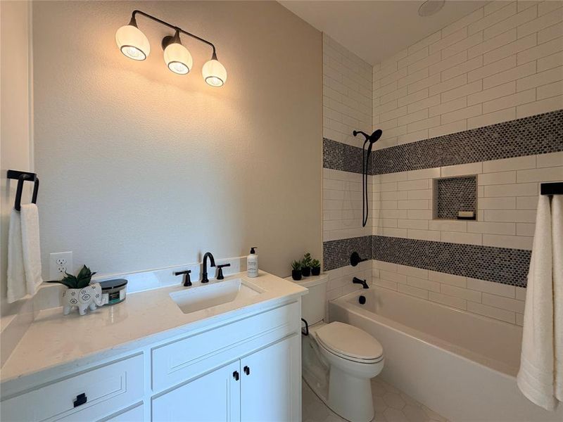 Furnished interior view inside a new home in Oak Water Ranch, Granbury (Image 12).