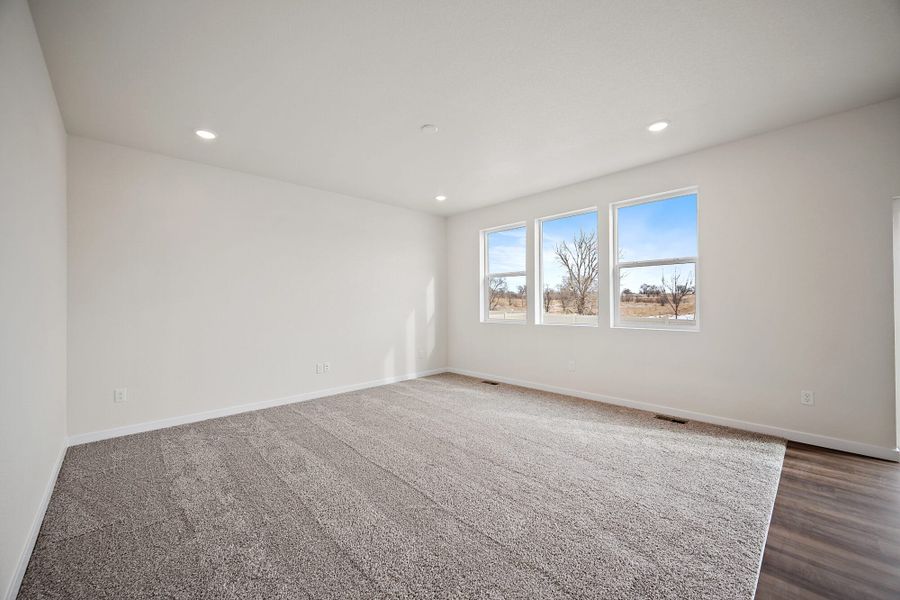 Spacious, unfurnished interior of a new home in Aspen Ranch, Fountain (Image 22).