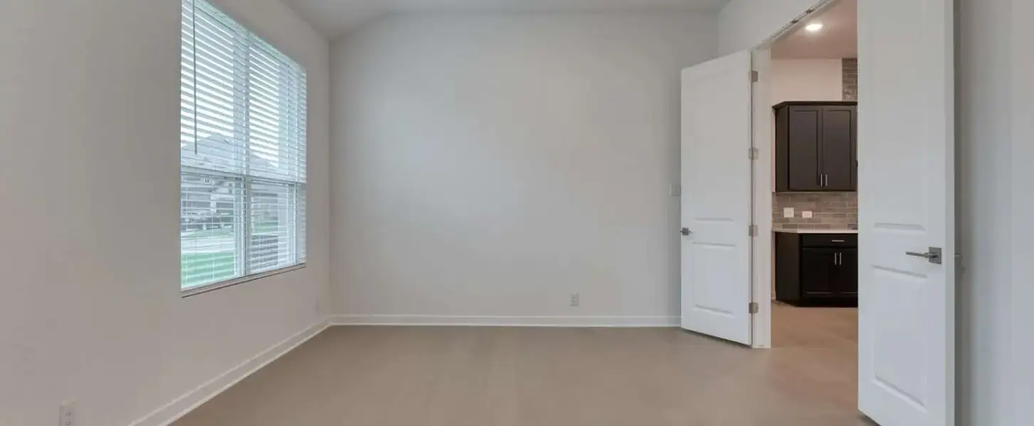 Representative unfurnished interior of a home built from the Blanco by Ashton Woods in Saddlebrook Ranch, Schertz (Image 15).