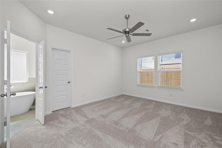 Spacious, unfurnished interior of a new home in Harmony Cove, Humble (Image 19). Spacious, unfurnished interior of a new home in Harmony Cove, Humble (Image 19).