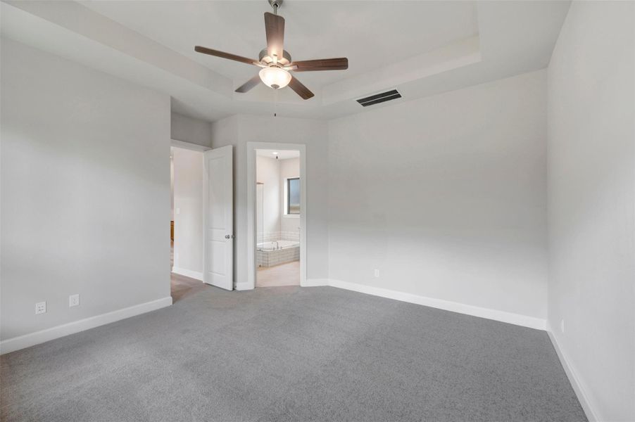 Spacious, unfurnished interior of a new home in Sienna - Landmark Row Collection, Missouri City (Image 21).