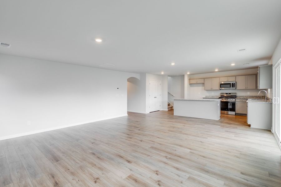 Spacious, unfurnished interior of a new home in Bluefield, Lexington (Image 19). Spacious, unfurnished interior of a new home in Bluefield, Lexington (Image 19).