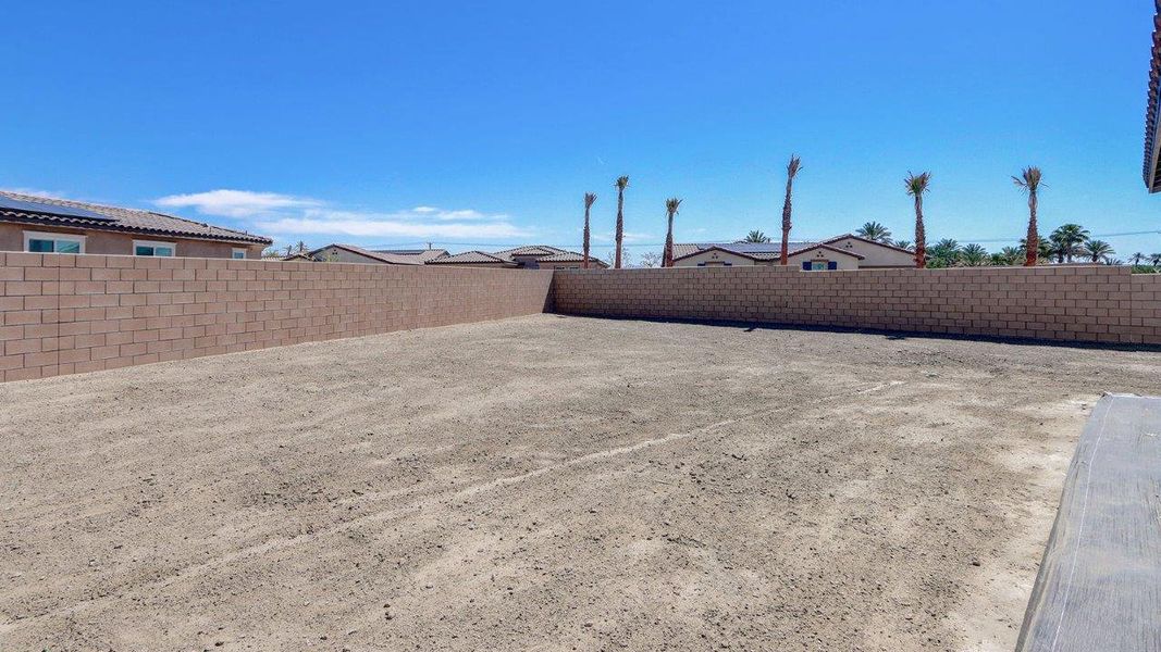 Representative exterior details of a home built from the Residence 3003 by D.R. Horton in Havenwood, North Charleston (Image 27).