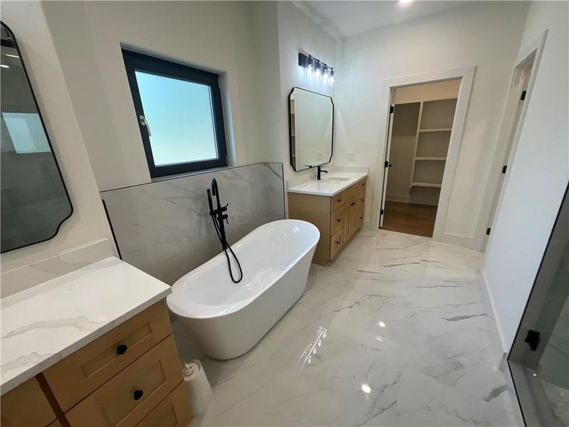 Furnished interior view inside a new home in , Lawrenceville (Image 15).