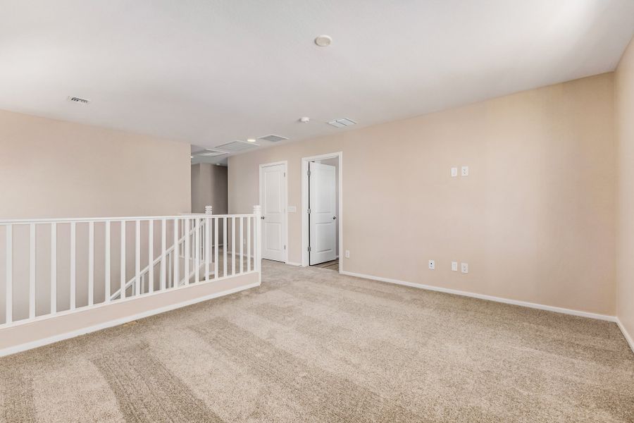 Spacious, unfurnished interior of a new home in Elara at Moonlight, Maricopa (Image 8).