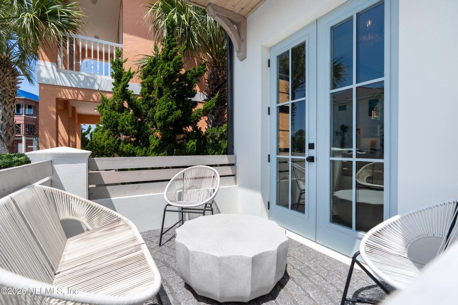 Exterior details and patio area of a home in , Palm Coast (Image 3).