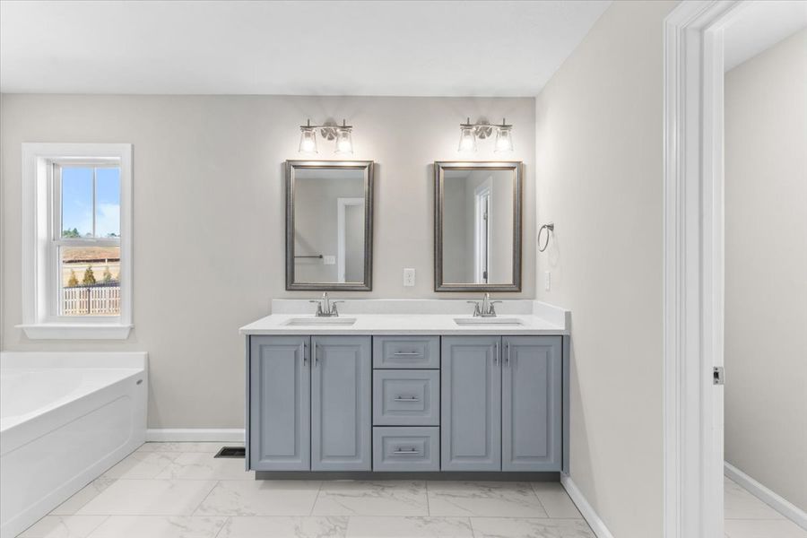 Furnished interior view inside a new home in Tillery Park, Grovetown (Image 10).