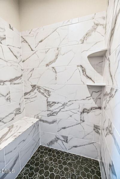 025-1280x960-bathroom