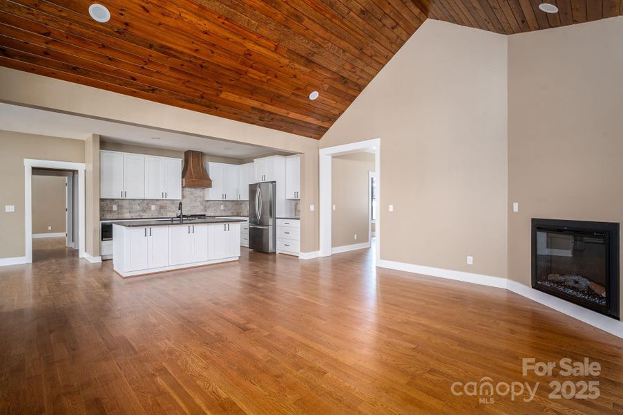 Spacious, unfurnished interior of a new home in , Maiden (Image 23).