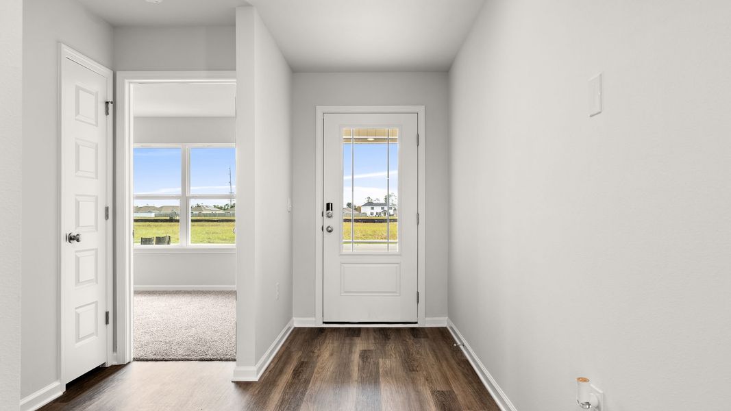 Spacious, unfurnished interior of a new home in Hodges Bayou Plantation, Panama City (Image 15). Spacious, unfurnished interior of a new home in Hodges Bayou Plantation, Panama City (Image 15).