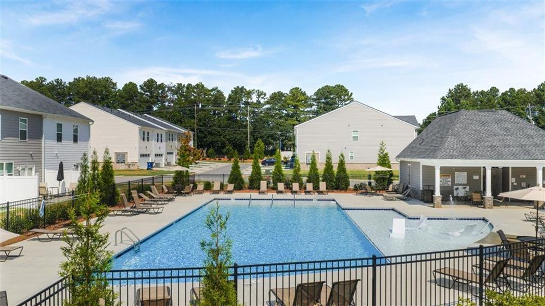 Community amenities in Inverness at Sugarloaf, Lawrenceville (Image 15).