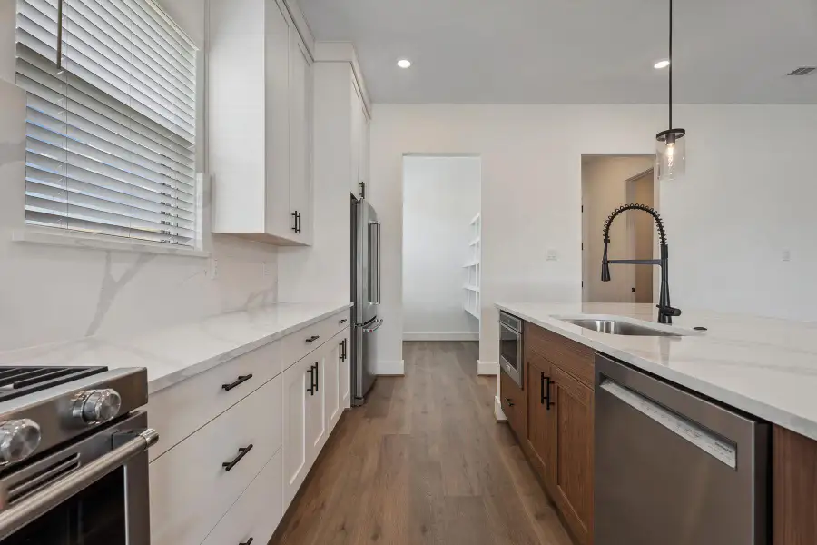 Furnished interior view inside a new home in Hallimore Ranch, Rosenberg (Image 7).