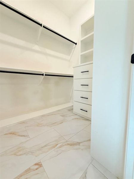 Spacious, unfurnished interior of a new home in , New Caney (Image 31).