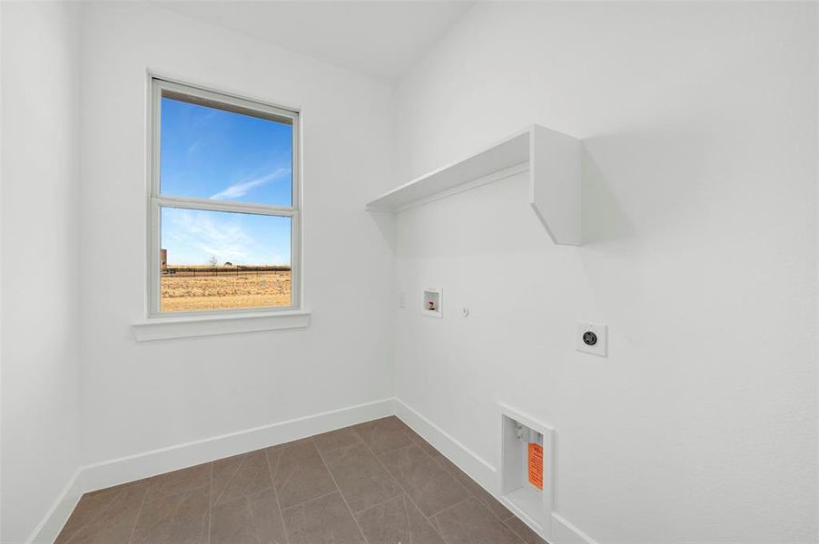 Spacious, unfurnished interior of a new home in Timberbrook, Justin (Image 20).