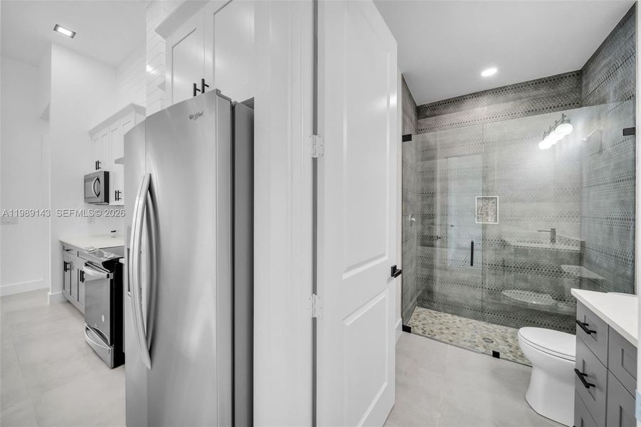 Furnished interior view inside a new home in , Cape Coral (Image 5).