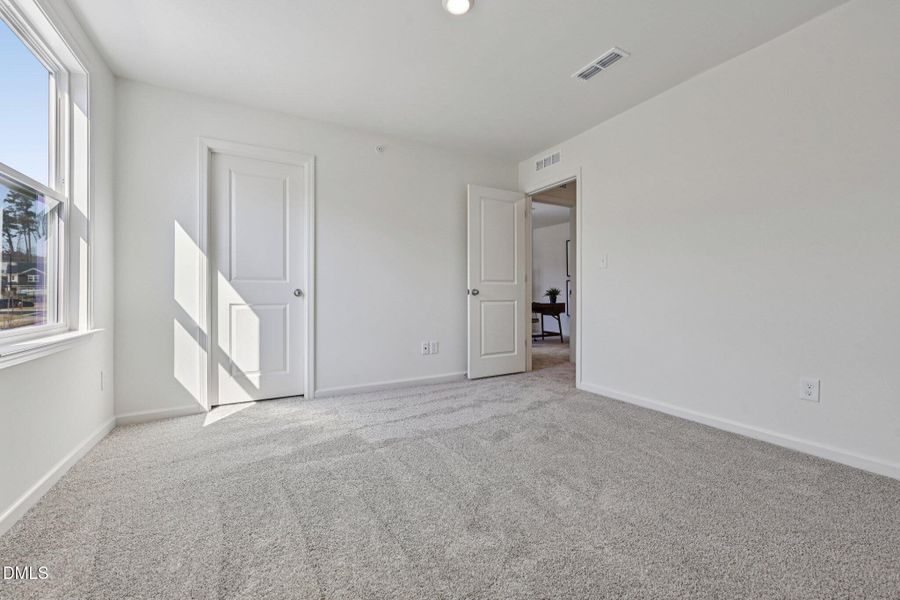 30-web-or-mls-Malbec Dr-S1102-030