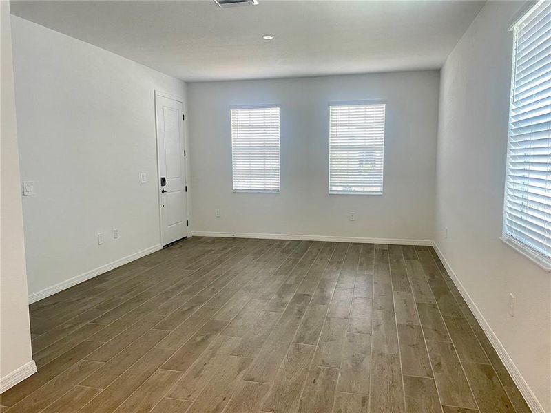 Spacious, unfurnished interior of a new home in Tuckers Cove, Punta Gorda (Image 42).