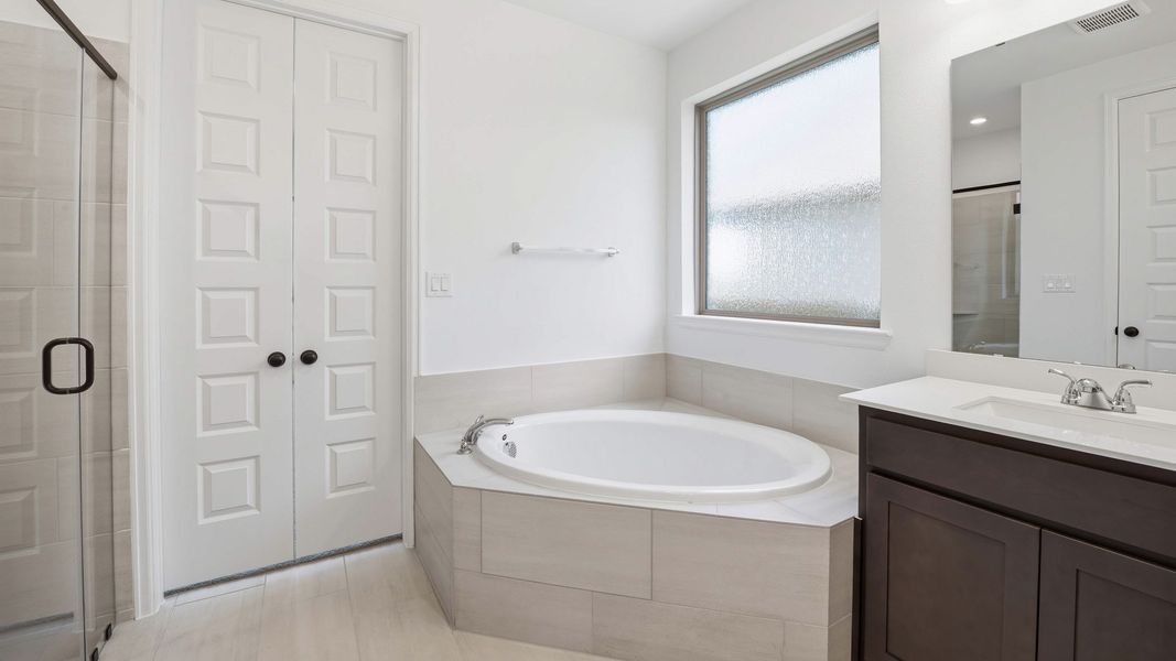 Furnished interior view inside a new home in Devonshire, Forney (Image 13).
