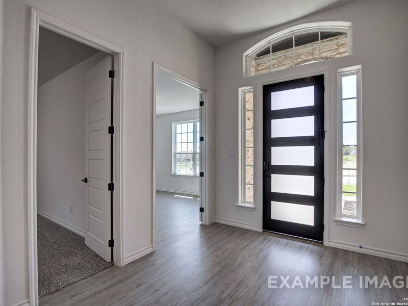 Spacious, unfurnished interior of a new home in Potranco Oaks, Castroville (Image 12). Spacious, unfurnished interior of a new home in Potranco Oaks, Castroville (Image 12).