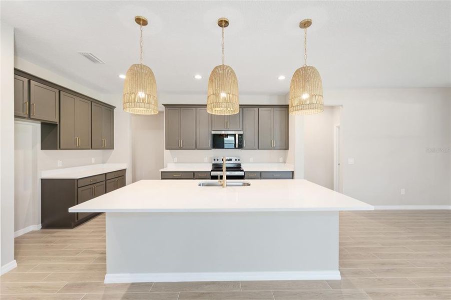 Furnished interior view inside a new home in Evergreen Estates, Ocala (Image 6).