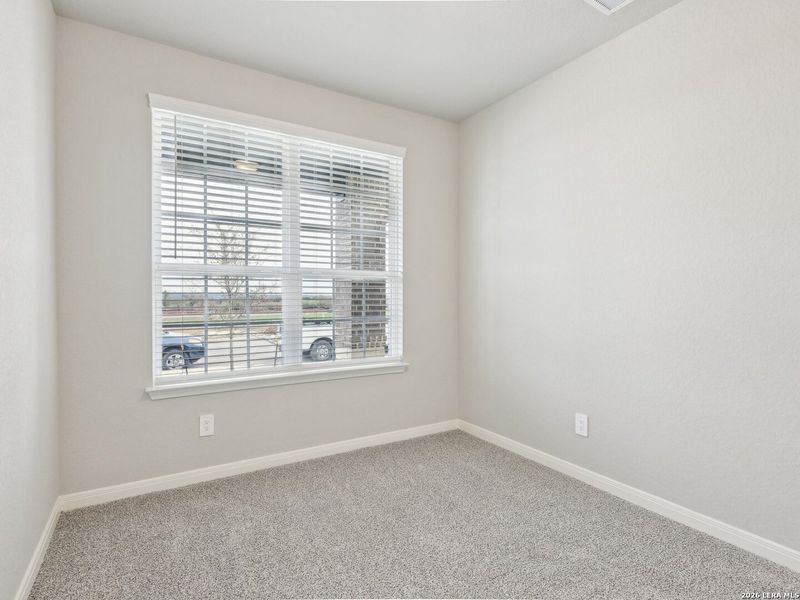 Spacious, unfurnished interior of a new home in Comanche Ridge, San Antonio (Image 22).