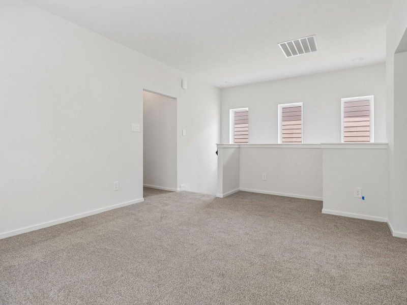 Photos are not of the actual home, but are photos of the builder home with same floorplan with similar interior finishes. Photos are not of the actual home, but are photos of the builder home with same floorplan with similar interior finishes.