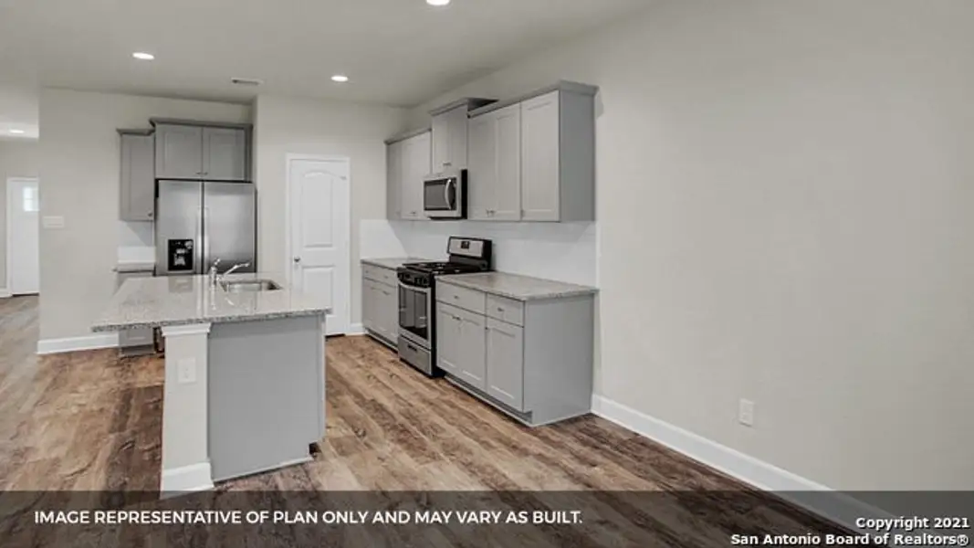 Furnished interior view inside a new home in Arroyo Ranch, Seguin (Image 4).