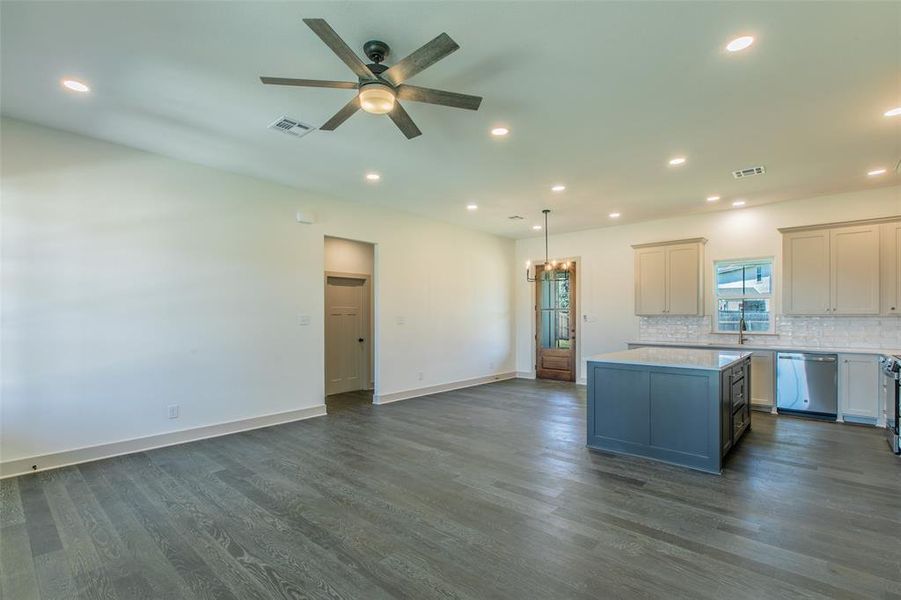 Image 29 of a home in .