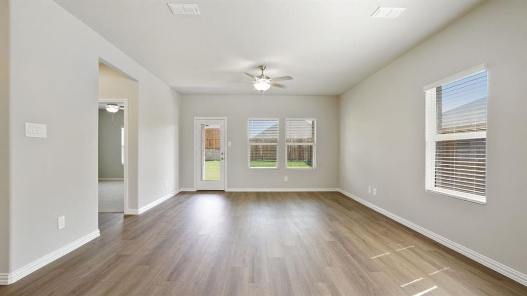 Photo is not of the actual home, but is an inspirational photo of builder’s model home and may depict options, furnishings, and/or decorator features that are not included. Photo is not of the actual home, but is an inspirational photo of builder’s model home and may depict options, furnishings, and/or decorator features that are not included.