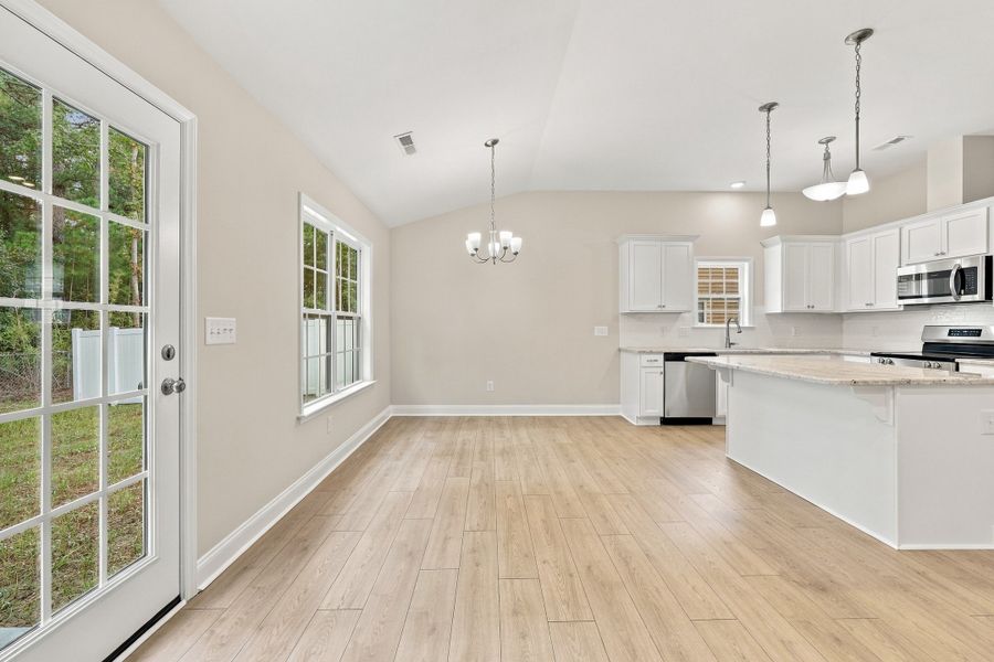 Spacious, unfurnished interior of a new home in Davenport Farms, Winterville (Image 38).