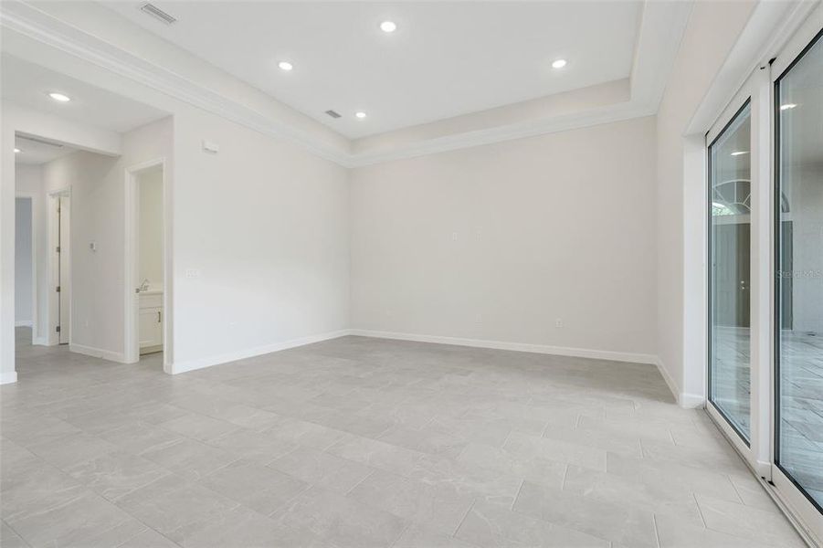 Spacious, unfurnished interior of a new home in Toscana, Palm Coast (Image 16).