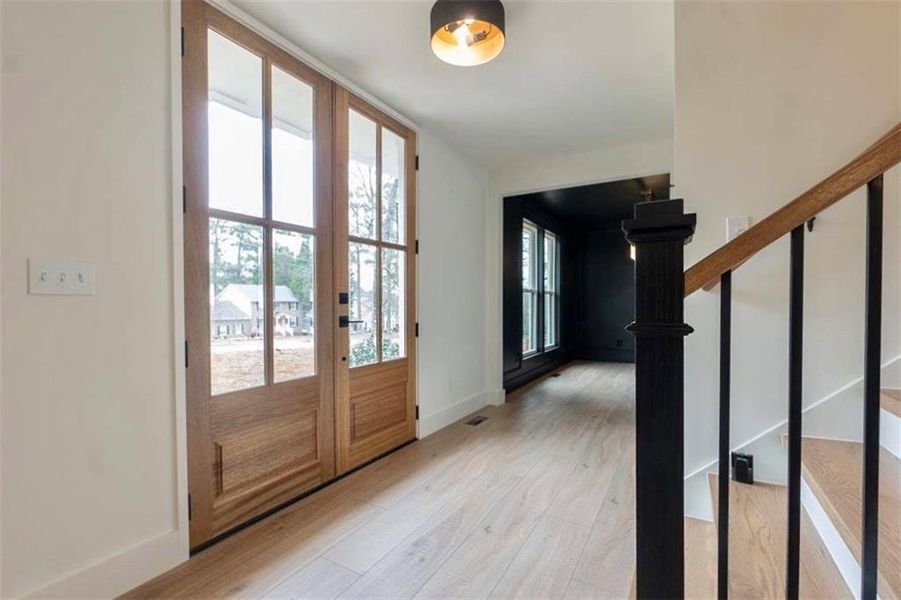 Spacious, unfurnished interior of a new home in , Lawrenceville (Image 36).