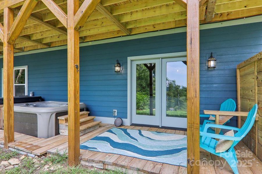 Exterior details and patio area of a home in , Bryson City (Image 2).