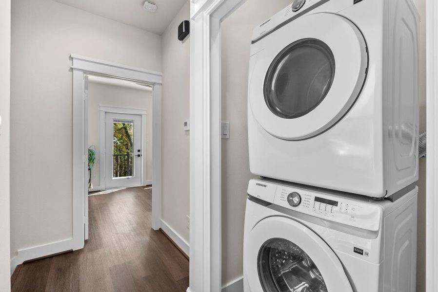 Furnished interior view inside a new home in , Dickinson (Image 15).