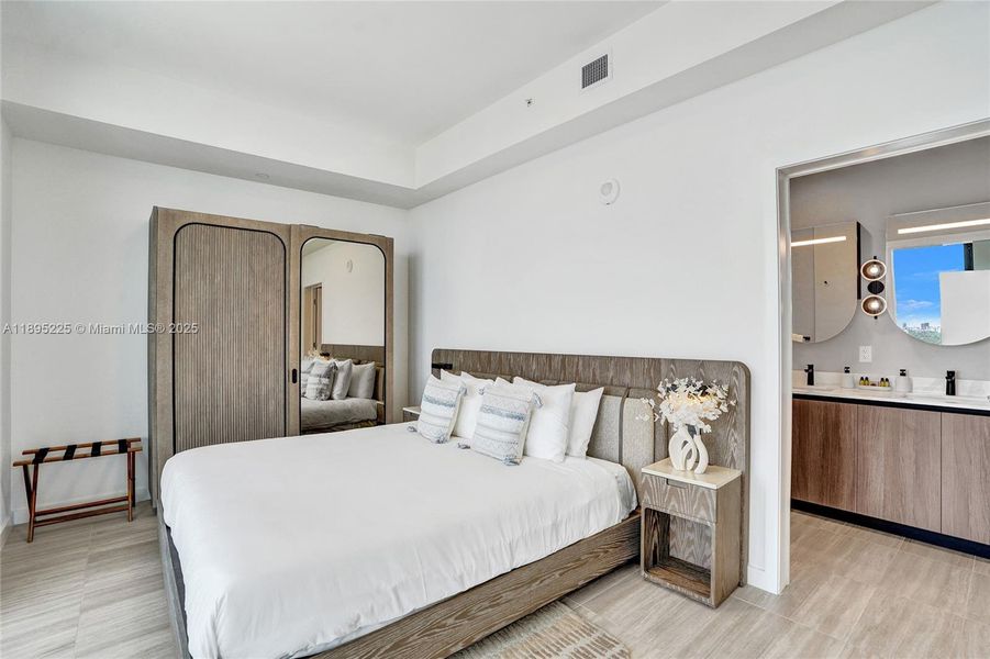 Furnished interior view inside a new home in 72 Park, Miami (Image 9).