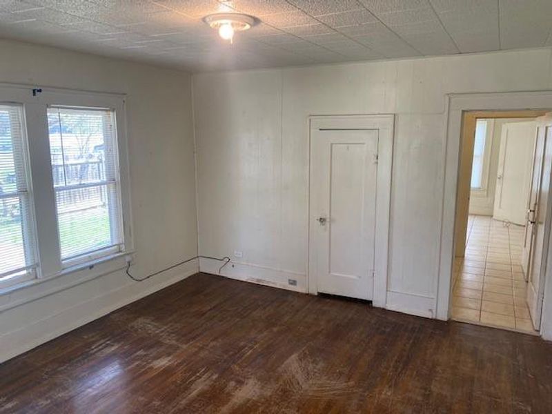 Spacious, unfurnished interior of a new home in , Brownwood (Image 9). Spacious, unfurnished interior of a new home in , Brownwood (Image 9).