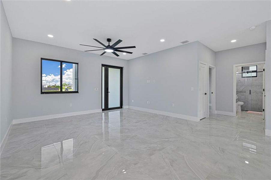 Spacious, unfurnished interior of a new home in , Cape Coral (Image 33). Spacious, unfurnished interior of a new home in , Cape Coral (Image 33).