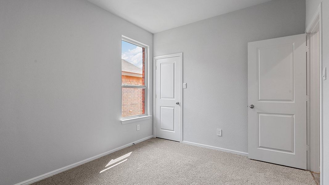 Spacious, unfurnished interior of a new home in Vista Point, Grandview (Image 24).