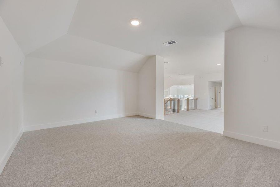 Spacious, unfurnished interior of a new home in Walton Ridge, Corinth (Image 16).