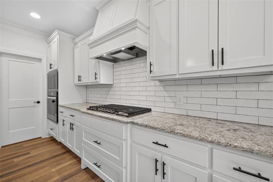 Furnished interior view inside a new home in , Jefferson (Image 9).